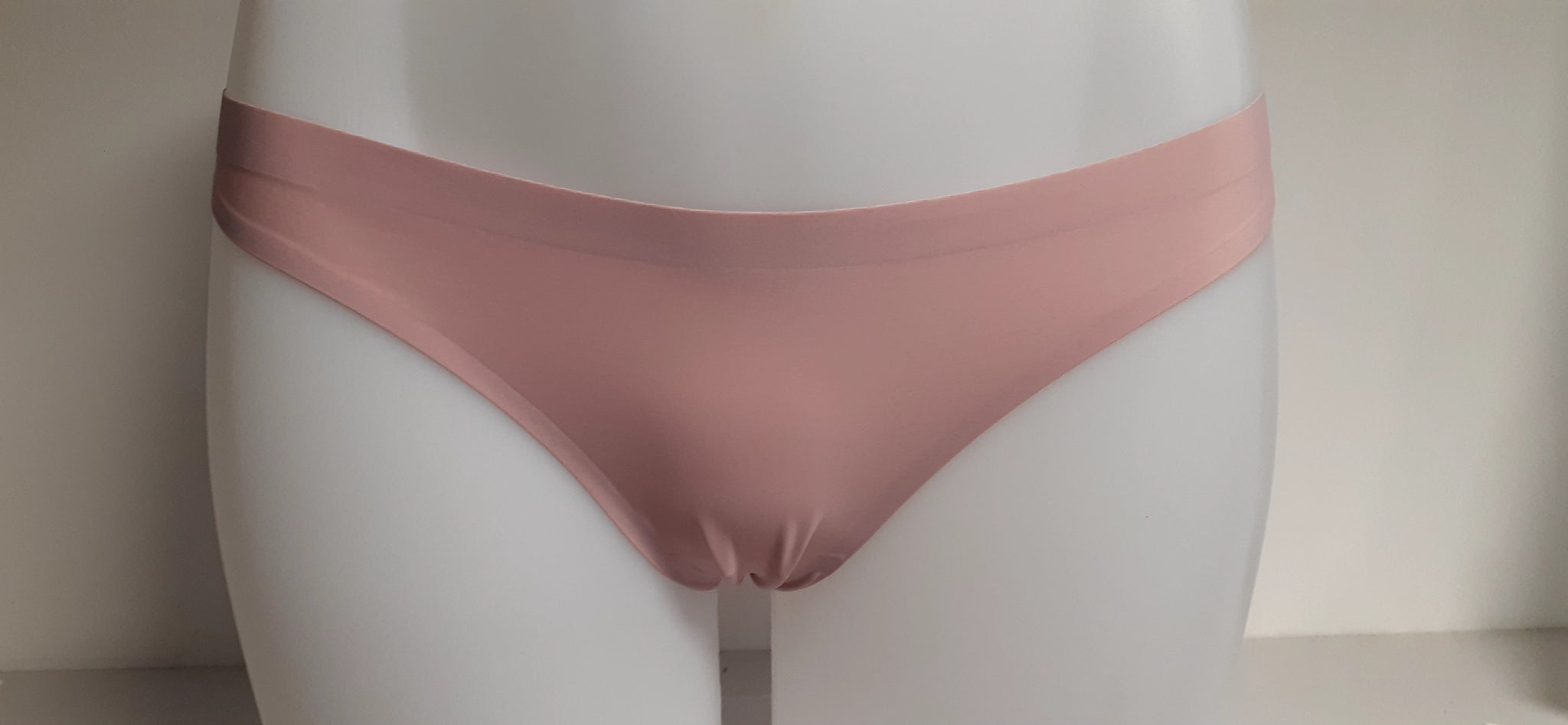 Comfort Seamless Thong no show G string – Jack&Joan's lingerie