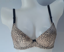 Load image into Gallery viewer, Leopard Print Bra and Panty Set
