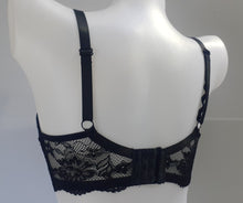 Load image into Gallery viewer, Underwired padded T-shirt Bra
